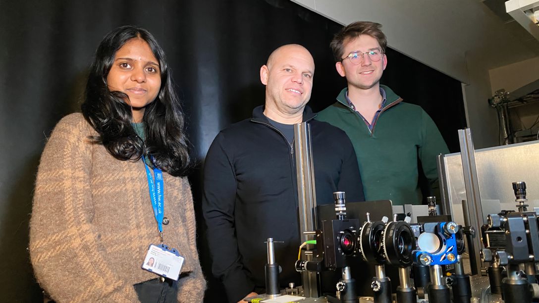 Left to Right - Sheena Shaji, Professor Brian Gerardot and Frederik Brooke Barnes. Left to Right - Sheena Shaji, Professor Brian Gerardot and Frederik Brooke Barnes.