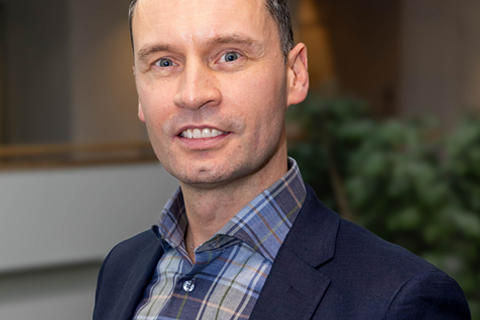 Alan Gow