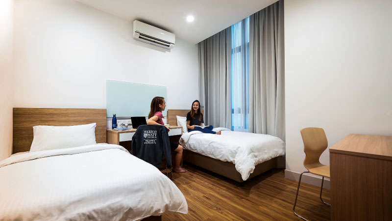 Students in bedroom at Shaftsbury RYO Putrajaya